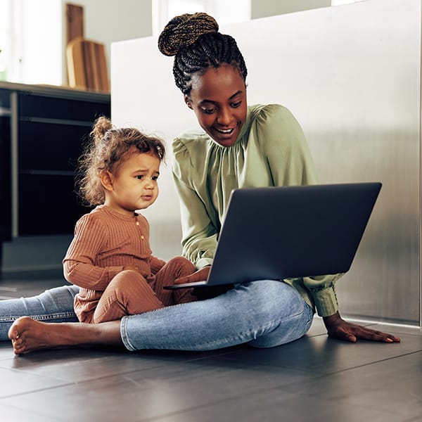 mom and child